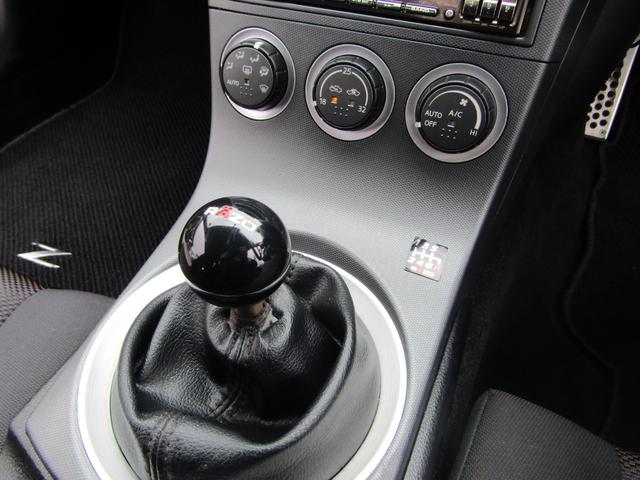 フェアレディZ バージョンS 6速 マニュアル車 ウェーバースポーツフルエアロ タナベ車高調 フジツボマフラー ニスモキャタライザー BBS18インチ ブレンボブレーキ クイックリリース BLAMスピーカー アゼストDRZ9255(33枚目)