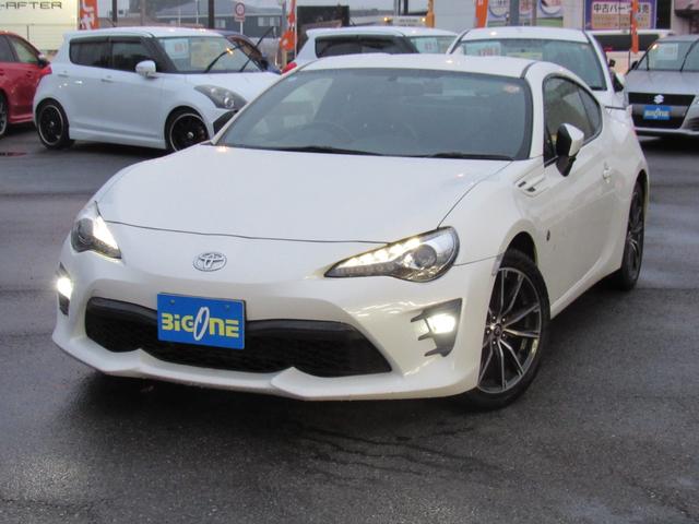 ８６ ＧＴリミテッド　後期型　６速　マニュアル車　ＨＫＳマフラー　純正アルミ　　純正ナビ　フルセグＴＶ　プッシュスタート　スマートキー（6枚目）