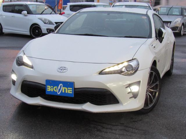 ８６ ＧＴリミテッド　後期型　６速　マニュアル車　ＨＫＳマフラー　純正アルミ　　純正ナビ　フルセグＴＶ　プッシュスタート　スマートキー（12枚目）