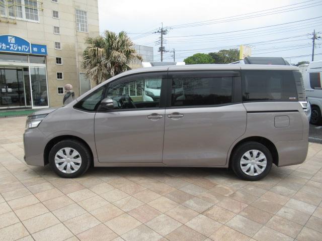 ヴォクシー Ｘ　福祉車両　ウェルキャブ　スロープ　タイプ２　クラリオンＳＤナビ　バックカメラ　後退防止ベルト　車いす電動固定装置　リア車高降下装置　片側電動スライドドア　トヨタセーフティセンス（43枚目）