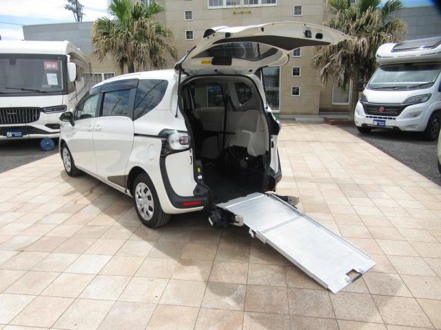 シエンタ Ｇ　福祉車両　ウェルキャブ　タイプ３　スロープ　助手席回転シート　純正ＳＤナビ　バックカメラ　フルセグ　両側電動スライドドア　セーフティセンス　シートヒーター（35枚目）