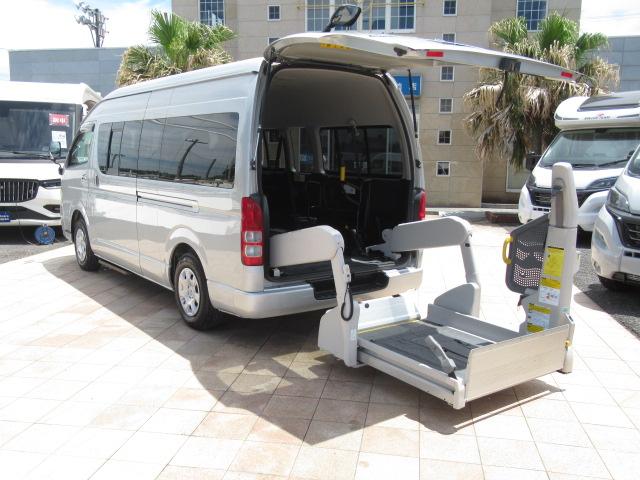 ハイエースコミューター 　福祉車両　ウェルキャブ　リアリフト　Ｄタイプ　車いす４基固定　車いす電動固定装置　電動サイドステップ（33枚目）