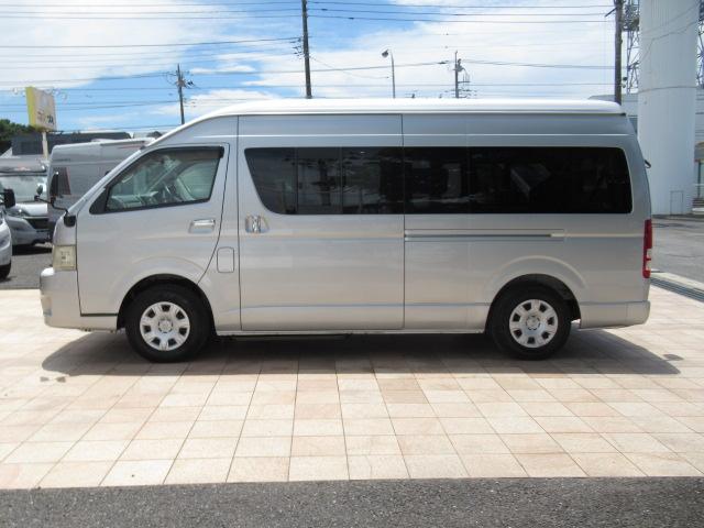 ハイエースコミューター 　福祉車両　ウェルキャブ　リアリフト　Ｄタイプ　車いす４基固定　車いす電動固定装置　電動サイドステップ（42枚目）
