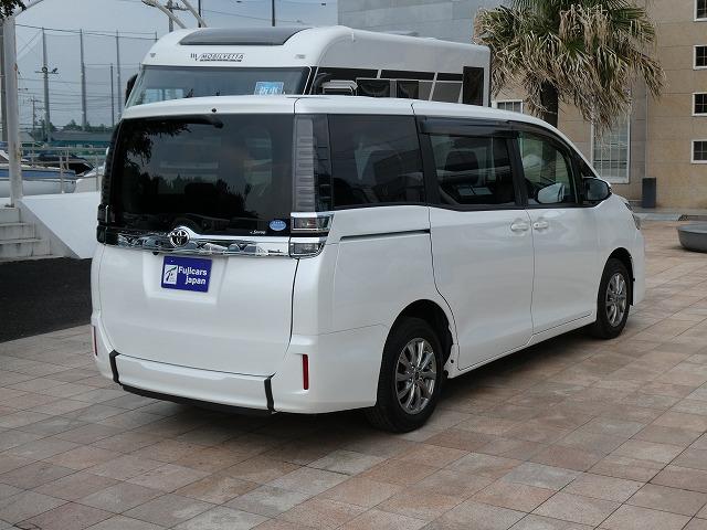 ヴォクシー Ｘ　福祉車両　４ＷＤ　ウェルキャブ　スロープ　タイプ１　車いす２基固定　電動ウインチ　車いす電動固定装置　衝突軽減ブレーキ　セーフティセンス　ＥＴＣ　片側電動スライドドア（38枚目）