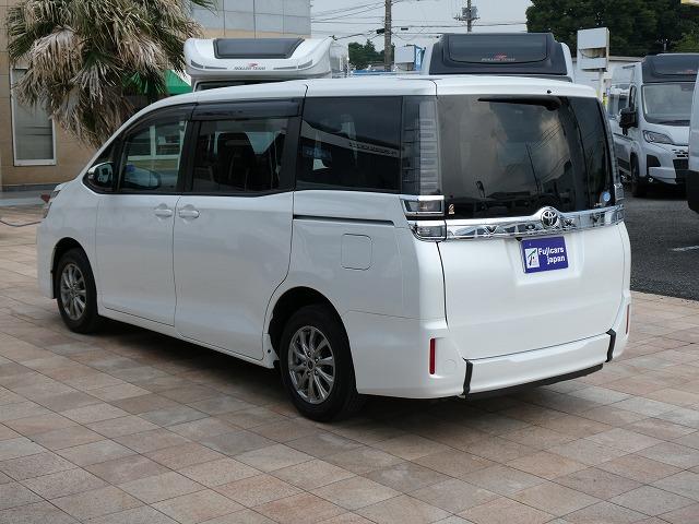 ヴォクシー Ｘ　福祉車両　４ＷＤ　ウェルキャブ　スロープ　タイプ１　車いす２基固定　電動ウインチ　車いす電動固定装置　衝突軽減ブレーキ　セーフティセンス　ＥＴＣ　片側電動スライドドア（40枚目）
