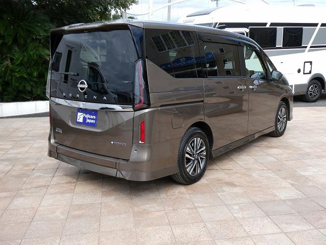 セレナ ｅ－パワー　ハイウェイスターＶ　福祉車両　スロープ　車いす１名セカンド仕様　７人乗り　プロパイロット　車いす２列目固定　電動ウインチ　車いす電動固定装置　リア車高降下装置　ＥＴＣ２．０　前後ドライブレコーダー　両側オートスライドドア（44枚目）