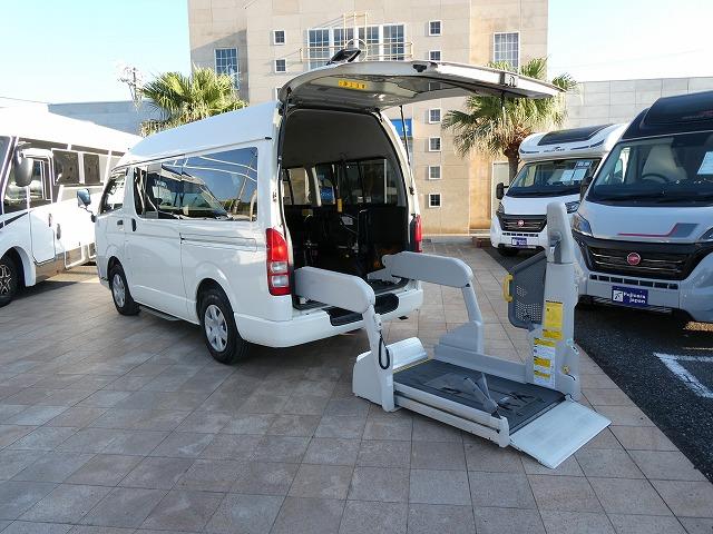 レジアスエースバン  福祉車両 ウェルキャブ Aタイプ 車いす2基固定 リアリフト 車いす2基固定 ストレッチャー固定装置 純正ストレッチャー付き(37枚目)