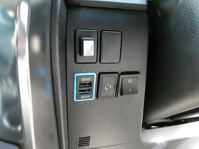 ヴェルファイアハイブリッド ＺＲ　福祉車両　ウェルキャブ　脱着式サイドリフトアップシート　両側電動スライドドア　ＥＴＣ　前後ドライブレコーダー　前後コーナーセンサー　運転席電動シート　助手席電動シート（24枚目）