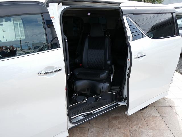 ヴェルファイアハイブリッド ＺＲ　福祉車両　ウェルキャブ　脱着式サイドリフトアップシート　両側電動スライドドア　ＥＴＣ　前後ドライブレコーダー　前後コーナーセンサー　運転席電動シート　助手席電動シート（34枚目）