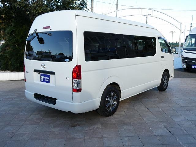 ハイエースコミューター 　福祉車両　ウェルキャブ　Ｄタイプ　車いす４基固定　９人乗り　車いす電動固定装置　電動サイドステップ　ケンウッドメモリーナビ　バックカメラ（36枚目）