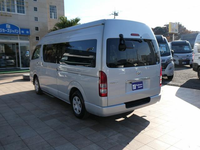 ハイエースコミューター 　福祉車両　ウェルキャブ　Ｄタイプ　車いす４基固定　リアリフト　車いす電動固定装置　電動サイドステップ　パナソニックメモリーナビ　バックカメラ　フルセグ（43枚目）