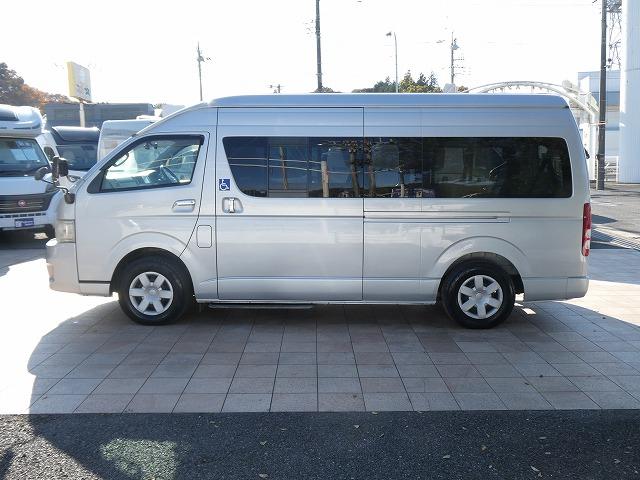 ハイエースコミューター 　福祉車両　ウェルキャブ　Ｄタイプ　車いす４基固定　リアリフト　車いす電動固定装置　電動サイドステップ　パナソニックメモリーナビ　バックカメラ　フルセグ（44枚目）