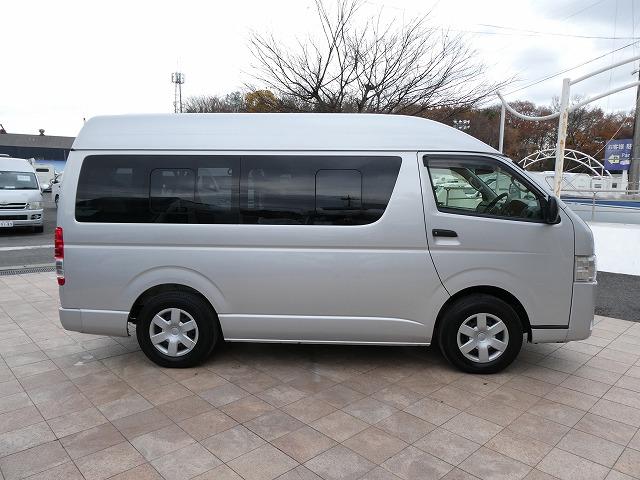ハイエースバン 　福祉車両　ウェルキャブ　Ｂタイプ　リアリフト　車いす２基固定　１０人乗り　車いす電動固定装置　電動サイドステップ　前後ドライブレコーダー（43枚目）