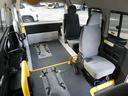 　福祉車両　ウェルキャブ　Ｂタイプ　車いす２基固定　リアリフト　車いす電動固定装置　電動サイドステップ　１０人乗り　パナソニックメモリーナビ　バックカメラ　フルセグ（11枚目）