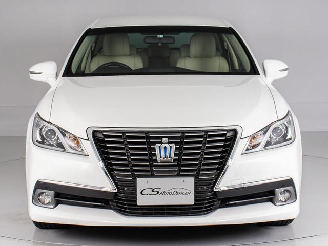 ロイヤルサルーン 新品本革シート ワンオーナー 禁煙車 プリクラッシュセーフティ レーダークルーズ HDDマルチ フルセグ Bluetooth機能 DVD再生(3枚目)