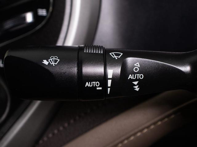 クラウンマジェスタ Ｆバージョン　Ｊ－フロンティア　後期型（特別仕様車）（専用コンビレザーシート）（フルエアロ）（セーフティセンス）（衝突軽減ブレーキ）（踏み間違い防止機能）（車線逸脱抑制ＬＤＡ）　ＢＳＭ　レーダークルーズ　イージークローザー（76枚目）