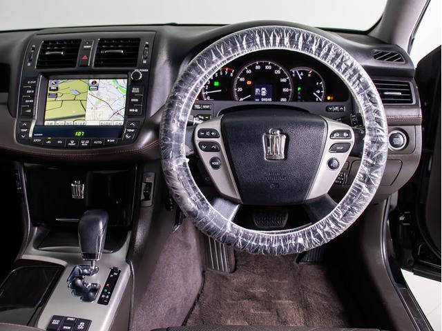 クラウン ２．５アスリート　アニバーサリーエディション　後期型（特別仕様車）（専用黒本革シート）（ブラックインナーヘッドライト）専用インテリア＆エクステリア　エアシート　シートヒーター　Ｂｌｕｅｔｏｏｔｈ対応　レギュラーガソリン仕様　クリアランスソナー（30枚目）