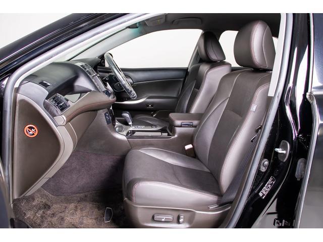クラウン ２．５アスリート　アニバーサリーエディション　後期型（特別仕様車）（専用黒本革シート）（ブラックインナーヘッドライト）専用インテリア＆エクステリア　エアシート　シートヒーター　Ｂｌｕｅｔｏｏｔｈ対応　レギュラーガソリン仕様　クリアランスソナー（32枚目）