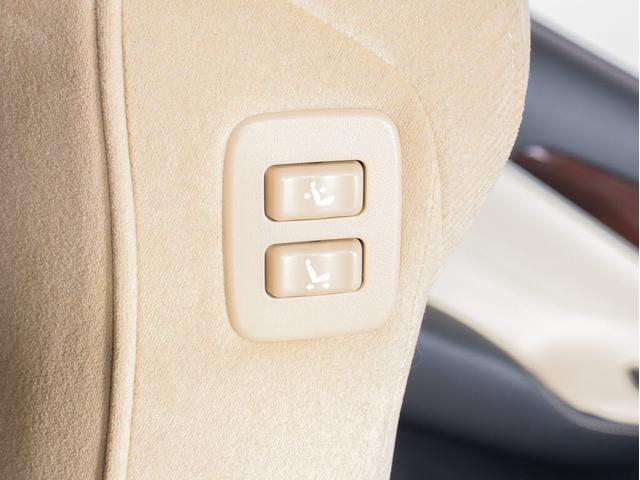 クラウンハイブリッド ロイヤルサルーン　（禁煙車）（リヤコンフォートＰＫＧ）ＨＤＤナビ　Ｂｌｕｅｔｏｏｔｈ対応　レギュラーガソリン仕様　バックカメラ　クルーズコントロール　ＨＩＤヘッドライト　ＬＥＤフォグランプ　シート＆ステアリングヒーター（35枚目）