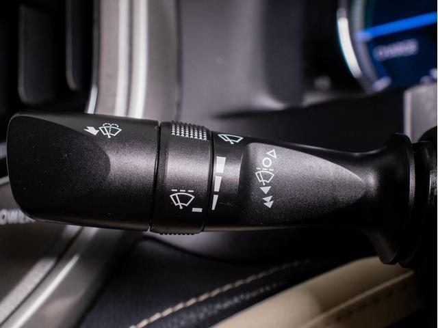 クラウンハイブリッド ロイヤルサルーン　（禁煙車）（リヤコンフォートＰＫＧ）ＨＤＤナビ　Ｂｌｕｅｔｏｏｔｈ対応　レギュラーガソリン仕様　バックカメラ　クルーズコントロール　ＨＩＤヘッドライト　ＬＥＤフォグランプ　シート＆ステアリングヒーター（43枚目）
