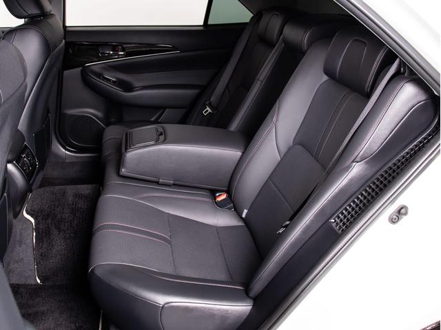 クラウンハイブリッド アスリートＳ　Ｊ－フロンティアリミテッド　後期型（禁煙車）（黒本革シート）（サンルーフ）（オプション１８インチＡＷ）（セーフティセンス）衝突軽減ブレーキ　踏み間違い防止　レーダークルーズ　車線逸脱抑制ＬＤＡ　専用インテリア＆エクステリア（8枚目）