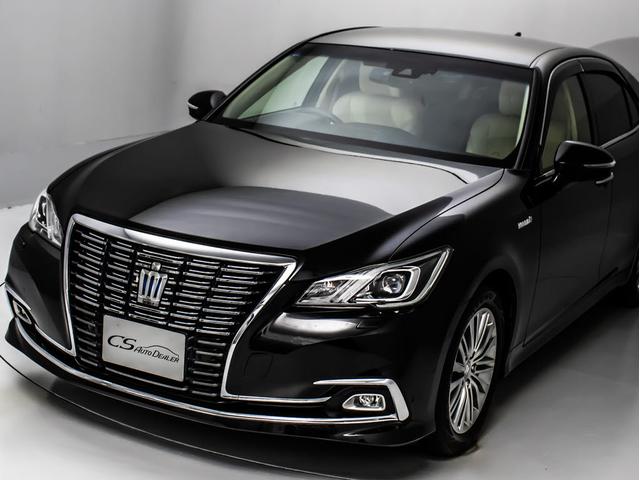 クラウンハイブリッド ロイヤルサルーンＧ　後期型（禁煙車）（本革シート）（オプション１７インチＡＷ）（セーフティセンス）衝突軽減ブレーキ　踏み間違い防止機能　車線逸脱抑制ＬＤＡ　レーダークルーズ　ＢＳＭ　後席ＶＩＰ　シートメモリー　エアシート（26枚目）