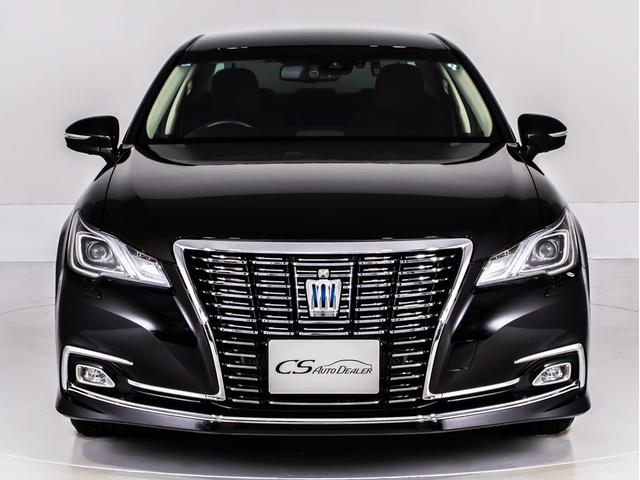 クラウンハイブリッド ロイヤルサルーンＧ　後期型（禁煙車）（トヨタセーフティセンス）（リヤオートエアコン）衝突軽減ブレーキ　車線逸脱抑制ＬＤＡ　アダプティブハイビーム　シートメモリー　ＢＳＭ　Ｂｌｕｅｔｏｏｔｈ対応　レギュラーガソリン仕様（12枚目）