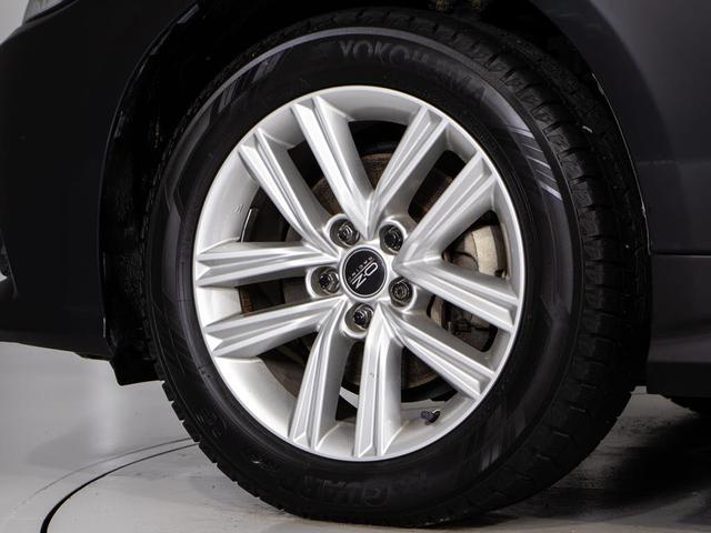 クラウンハイブリッド Ｓ　Ｃパッケージ　Ｆｏｕｒ　（４ＷＤ）（黒本革シート）（トヨタセーフティセンス）衝突軽減ブレーキ　踏み間違い防止機能　レーダークルーズ　ＢＳＭ　オートマチックハイビーム　エアシート　シートヒーター　点検記録簿１３枚　ＳＤマルチ（29枚目）