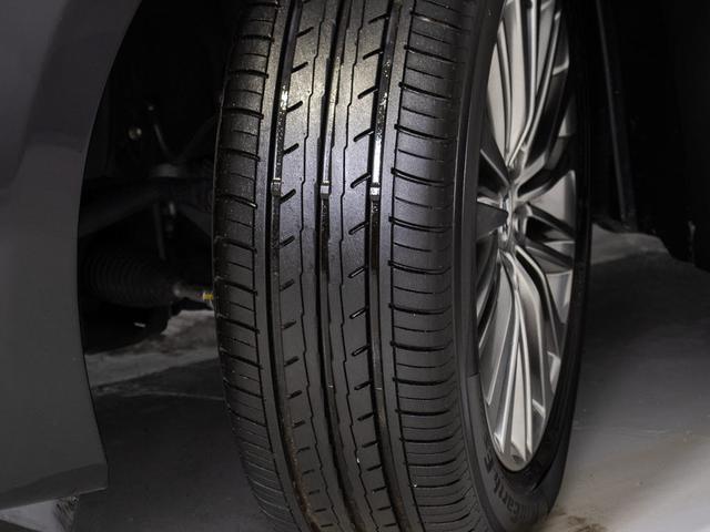 クラウンハイブリッド ロイヤルサルーンＧ　（禁煙車）（ワンオーナー）（オプション１７インチアルミ）（衝突軽減ブレーキ）（踏み間違い防止機能）レーダークルーズ　シートメモリー　アダプティブハイビーム　Ｂｌｕｅｔｏｏｔｈ対応　レギュラー仕様（30枚目）