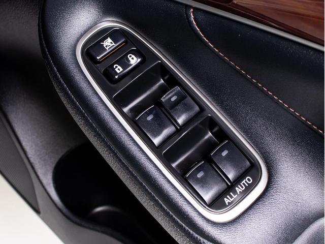 クラウンマジェスタ Ｆバージョン　（禁煙車）（プレミアムサウンド）（黒本革シート）（オプション１８インチアルミ）（フルエアロ）衝突軽減ブレーキ　踏み間違い防止機能　レーダークルーズ　ＢＳＭ　アダプティブハイビーム　　Ｂｌｕｅｔｏｏｔｈ（45枚目）