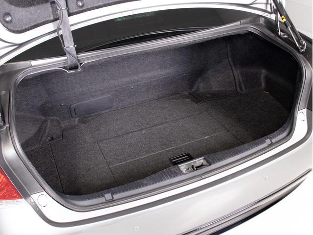クラウンハイブリッド アスリートＳ　「プレシャスメタルカスタム」（禁煙車）（サンルーフ）（プレミアムサウンド）（パノラミックビューモニター（黒本革シート）（衝突軽減ブレーキ）（踏み間違い防止機能）（車高調）（２０インチアルミ）　ＨＤＤ（30枚目）