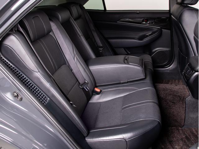 クラウンハイブリッド アスリートＧ　「ＢＭＷドラバイトグレーカスタム」（禁煙車）（オプション１８インチアルミ）（新品タイヤ）（黒本革シート）（フルエアロ）（クリアランスソナー）Ｂｌｕｅｔｏｏｔｈ対応　レギュラーガソリン仕様　バックカメラ（31枚目）