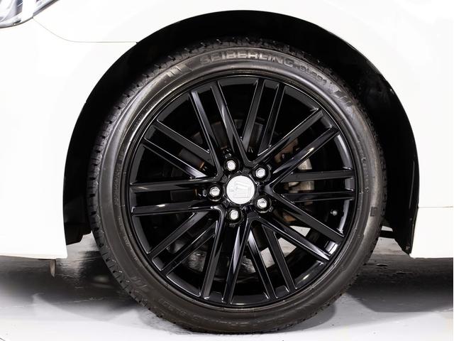 クラウンハイブリッド アスリートＳ　Ｊ－フロンティア　後期型（禁煙車）（純正１８インチアルミ）（専用ハーフレザー）（セーフティセンス）衝突軽減ブレーキ　踏み間違い防止機能　車線逸脱抑制ＬＤＡ　レーダークルーズ　オートマチックハイビーム　専用内外装（17枚目）