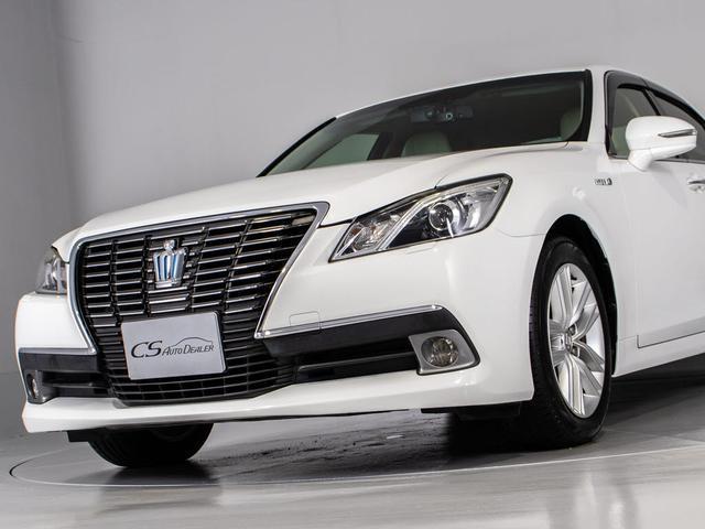 クラウンハイブリッド ロイヤルサルーンＧ　（禁煙車）後席ＶＩＰ仕様　アダプティブハイビーム　シートメモリー機能　イージークローザー　シート＆ステアリングヒーター　Ｂｌｕｅｔｏｏｔｈ対応　レギュラーガソリン仕様　ＨＤＤマルチ　バックカメラ（18枚目）