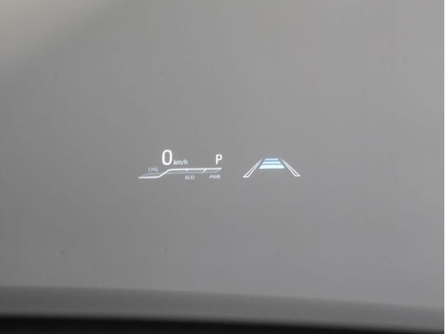クラウンハイブリッド ＲＳアドバンス　（禁煙車）（白本革シート）（モデリスタエアロ＆マフラー）（パノラミックビューモニター）（セーフティパッケージプラス）フルエアロ　衝突軽減　踏み間違い防止　車線逸脱抑制ＬＴＡ　パーキングアシスト（10枚目）