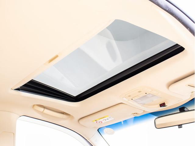 クラウンハイブリッド ロイヤルサルーン　（禁煙車）（ワンオーナー）（サンルーフ）（ベージュ本革シート）Ｂｌｕｅｔｏｏｔｈ対応　レギュラーガソリン仕様　ＨＤＤマルチ　カラーバックカメラ　ＨＩＤヘッドライト　ＬＥＤフォグランプ　シートヒーター（5枚目）