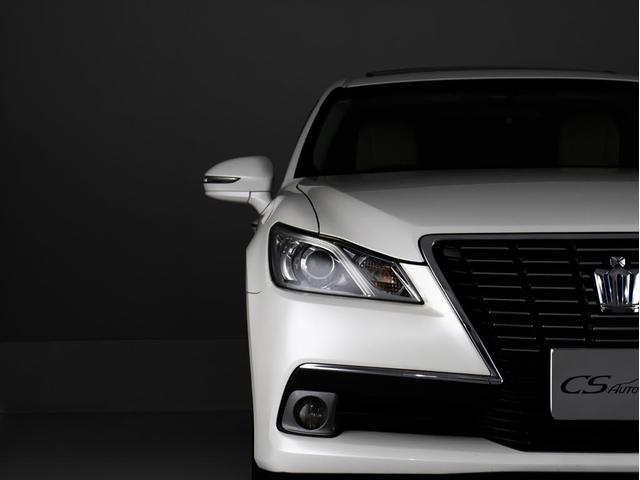 クラウンハイブリッド ロイヤルサルーン　（禁煙車）（ワンオーナー）（サンルーフ）（ベージュ本革シート）Ｂｌｕｅｔｏｏｔｈ対応　レギュラーガソリン仕様　ＨＤＤマルチ　カラーバックカメラ　ＨＩＤヘッドライト　ＬＥＤフォグランプ　シートヒーター（23枚目）