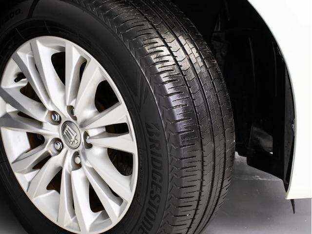 クラウンハイブリッド ロイヤルサルーン　（禁煙車）（ワンオーナー）（サンルーフ）（ベージュ本革シート）Ｂｌｕｅｔｏｏｔｈ対応　レギュラーガソリン仕様　ＨＤＤマルチ　カラーバックカメラ　ＨＩＤヘッドライト　ＬＥＤフォグランプ　シートヒーター（26枚目）