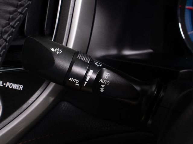 クラウンハイブリッド アスリートＳ　（サンルーフ）（黒本革シート）（新品２０インチアルミ）（新品タイヤ）（フルエアロ）Ｂｌｕｅｔｏｏｔｈ対応　レギュラーガソリン仕様　ＨＤＤマルチナビ　バックカメラ　シートヒーター　ステアリングヒーター（40枚目）