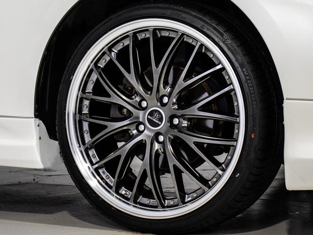 クラウン ２．５アスリート　アニバーサリーエディション　後期型（禁煙車）（特別仕様車）（専用黒本革シート）（新品２０インチアルミ）（新品タイヤ）（フルエアロ）（クリアランスソナー）専用インテリア＆エクステリア　Ｂｌｕｅｔｏｏｔｈ対応　レギュラーガソリン仕様（27枚目）
