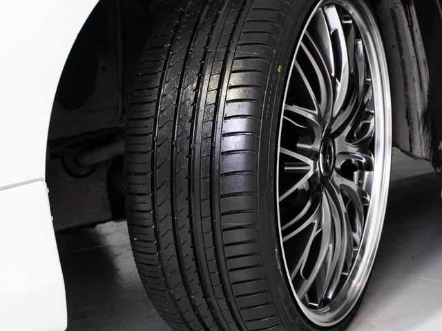 クラウン ２．５アスリート　アニバーサリーエディション　後期型（禁煙車）（特別仕様車）（専用黒本革シート）（新品２０インチアルミ）（新品タイヤ）（フルエアロ）（クリアランスソナー）専用インテリア＆エクステリア　Ｂｌｕｅｔｏｏｔｈ対応　レギュラーガソリン仕様（28枚目）