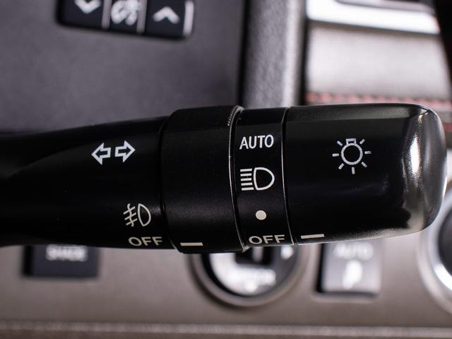 クラウン ２．５アスリート　アニバーサリーエディション　後期型（禁煙車）（特別仕様車）（専用黒本革シート）（新品２０インチアルミ）（新品タイヤ）（フルエアロ）（クリアランスソナー）専用インテリア＆エクステリア　Ｂｌｕｅｔｏｏｔｈ対応　レギュラーガソリン仕様（50枚目）