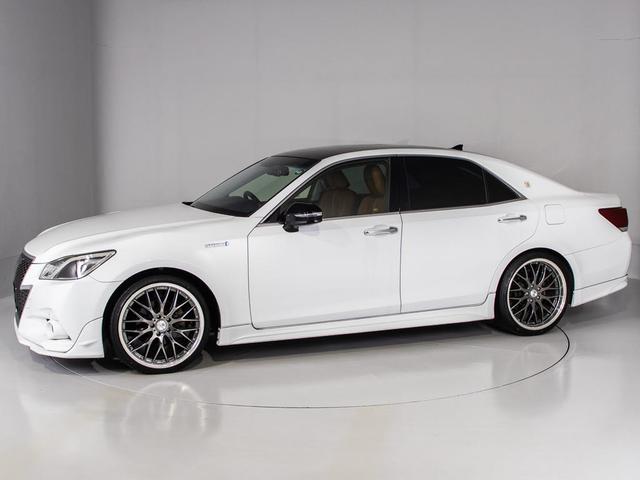 クラウンハイブリッド アスリートＳ　（禁煙車）（特注フォーブレザーシート）（２０インチアルミ）（フルエアロ）（レクサスパール＆ルーフブラックカスタム）衝突軽減ブレーキ　踏み間違い防止機能　レーダークルーズ　Ｂｌｕｅｔｏｏｔｈ対応（15枚目）