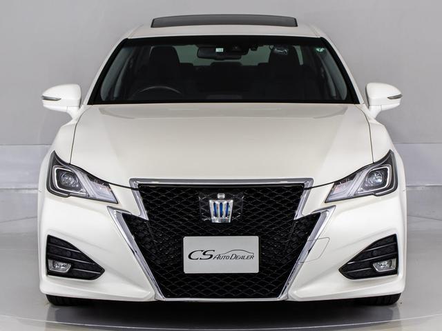 クラウンハイブリッド アスリートＳ　後期型（禁煙車）（サンルーフ）（黒本革シート）（オプション１８インチＡＷ）（トヨタセーフティセンス）衝突軽減ブレーキ　踏み間違い防止機能　レーダークルーズ　オートマチックハイビーム　車線逸脱抑制ＬＤＡ（12枚目）