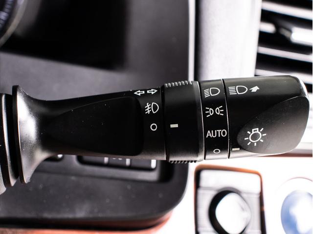 クラウンハイブリッド ロイヤルサルーン　（禁煙車）（ワンオーナー）ＨＤＤマルチナビ　Ｂｌｕｅｔｏｏｔｈ対応　レギュラーガソリン仕様　シートヒーター　ステアリングヒーター　記録簿７枚　カラーバックカメラ　ＨＩＤヘッドライト　ＬＥＤフォグランプ（43枚目）