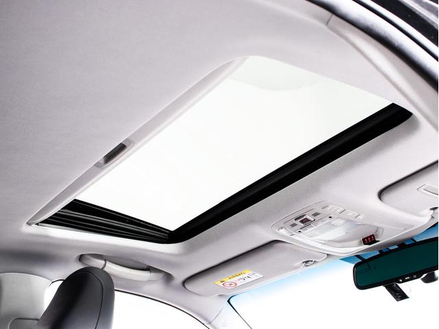 クラウンハイブリッド アスリートG (禁煙車)(サンルーフ)(黒本革シート)(オプション18インチアルミ)(TEIN車高調)(フルエアロ)ウッドコンビハンドル アダプティブハイビーム シートメモリー エアシート Bluetooth対応(5枚目)