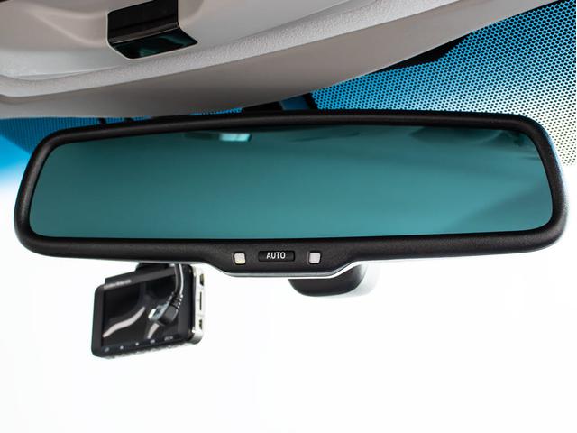 クラウンハイブリッド アスリートG 後期型「仄ローズメタリックオパール」(禁煙車)(白本革シート)(オプション18インチAW)(衝突軽減ブレーキ)(踏み間違い防止機能)(フルエアロ)レーダークルーズ 記録簿9枚 Bluetooth(47枚目)