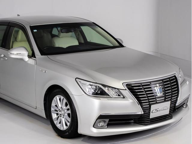 TOYOTA CROWN HYBRID ROYAL SALOON G