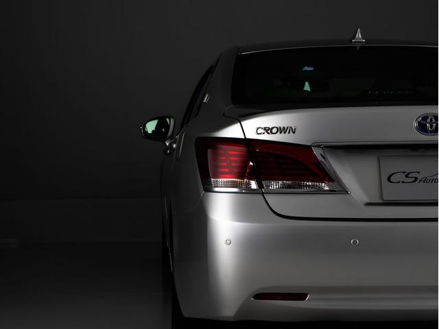 TOYOTA CROWN HYBRID ROYAL SALOON G