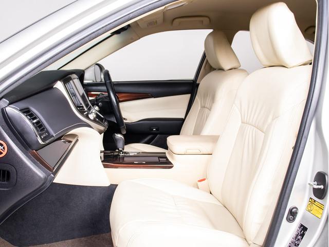 TOYOTA CROWN HYBRID ROYAL SALOON G